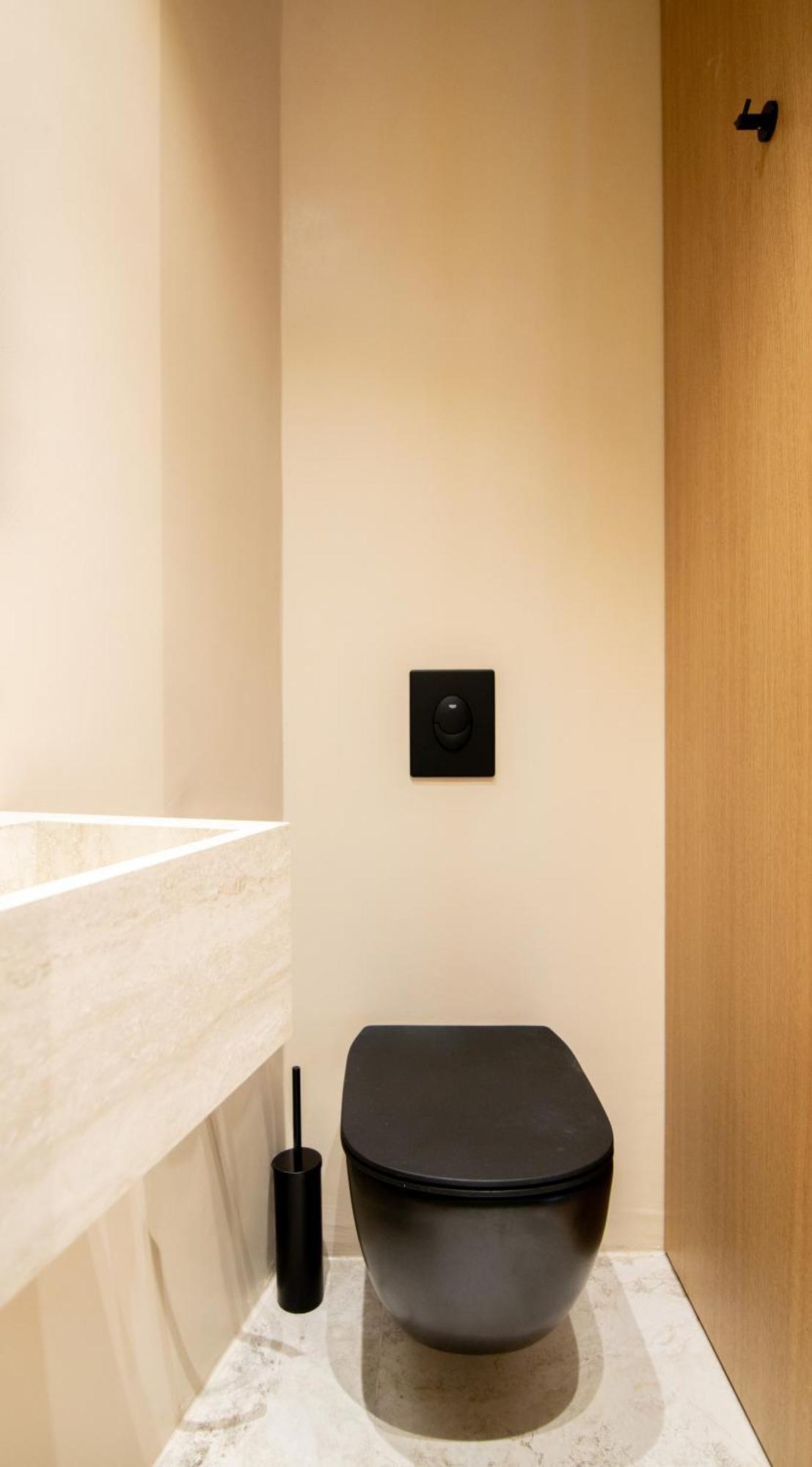 Lovers' Nest with Indoor Tub